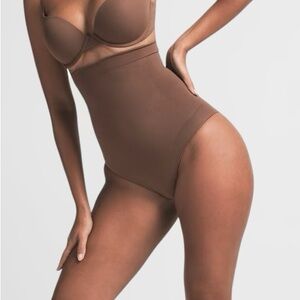 NWOT SKIMS Sculpt Shapewear Brief 4XL 5XL Brown Jasper Plus Size Seamless